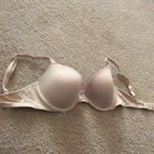 ❤️ BRAND NEW❤️ PINK Bra